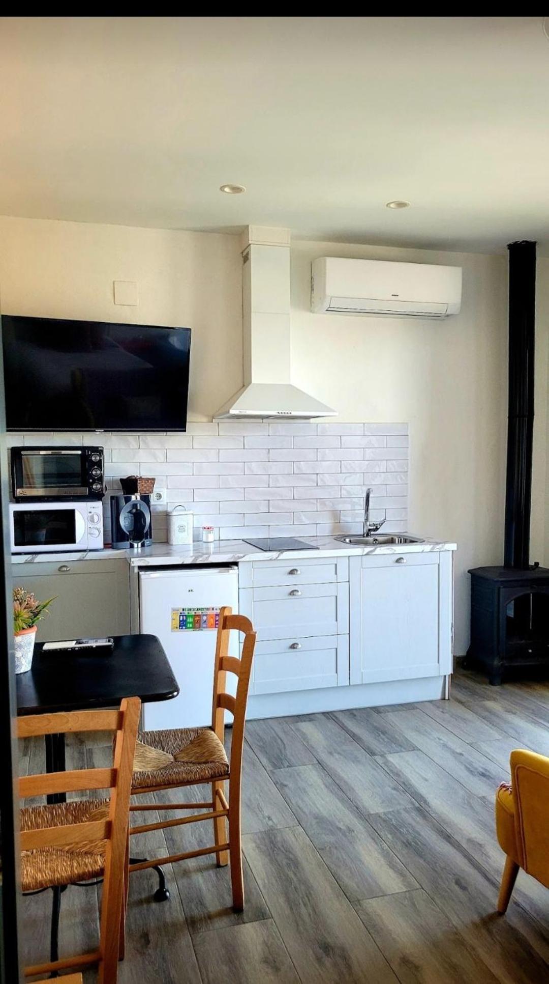 Casas Rurales Maribel - Complejo Moradas Del Cerro 2 - Suites Con Jacuzzi En Alcala Del Jucar Casas del Cerro Pokoj fotografie