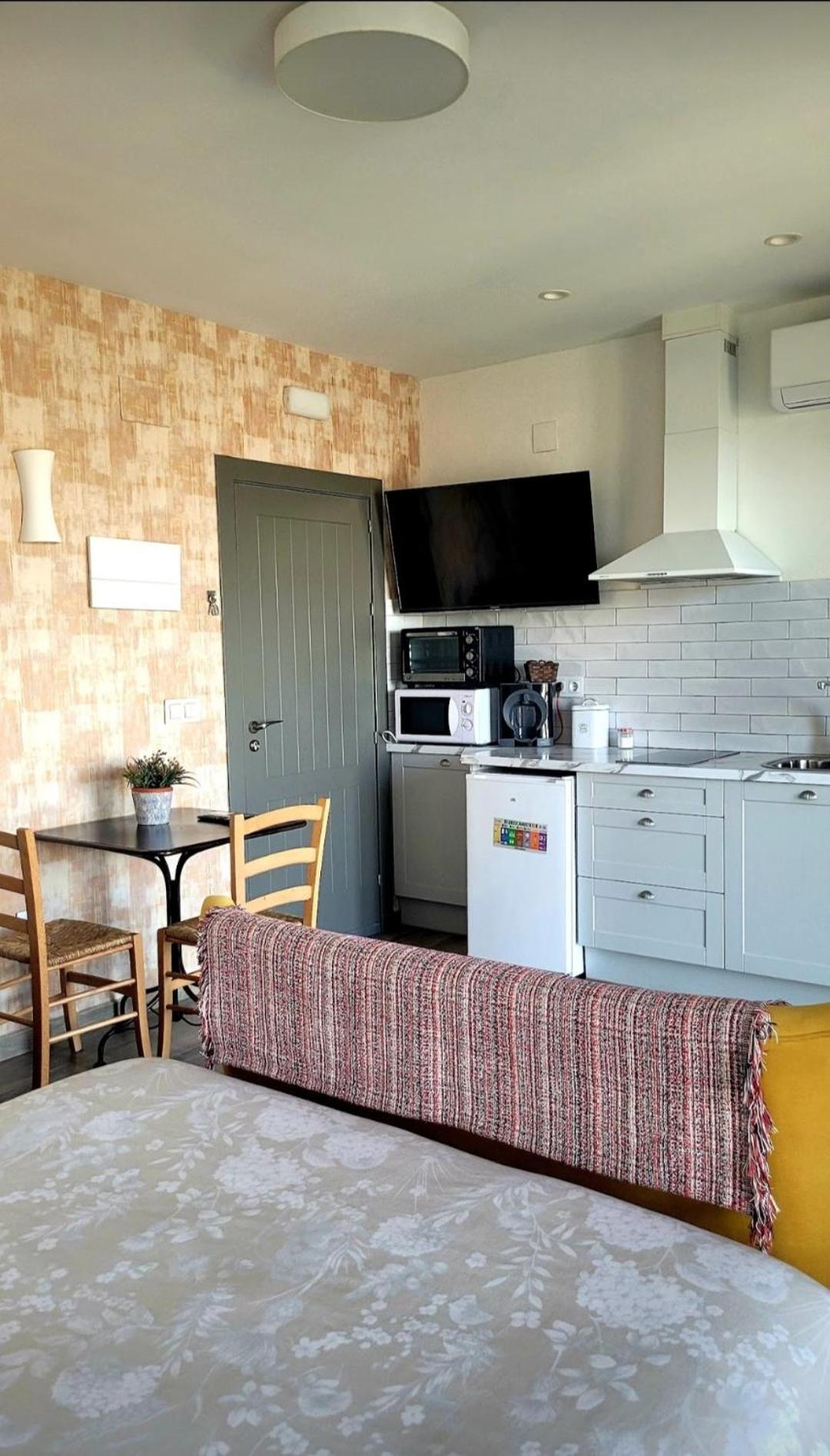 Casas Rurales Maribel - Complejo Moradas Del Cerro 2 - Suites Con Jacuzzi En Alcala Del Jucar Casas del Cerro Pokoj fotografie