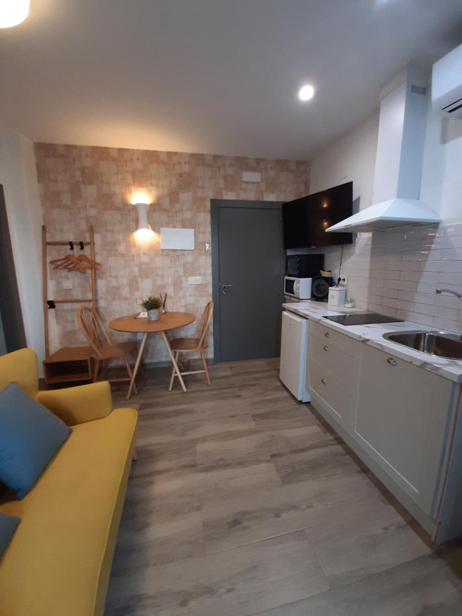 Casas Rurales Maribel - Complejo Moradas Del Cerro 2 - Suites Con Jacuzzi En Alcala Del Jucar Casas del Cerro Pokoj fotografie